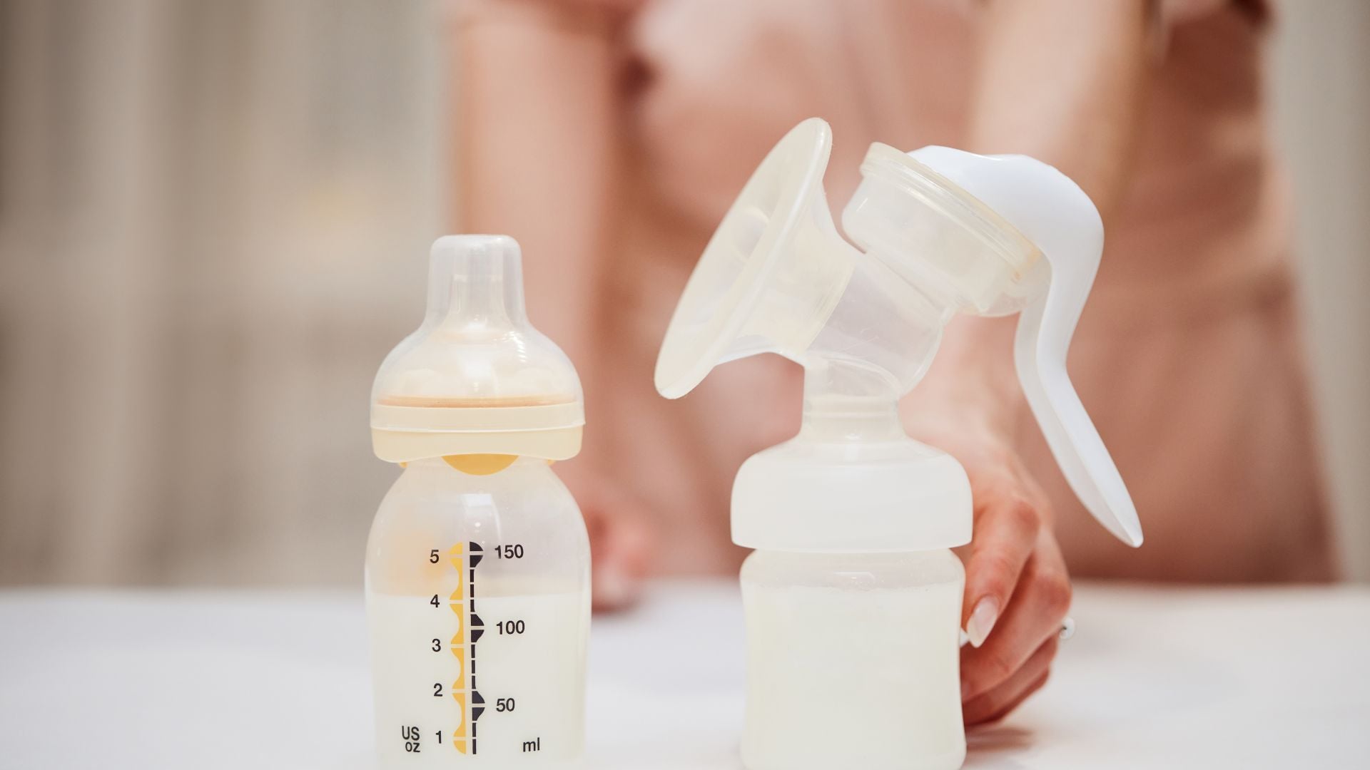 What’s the best way to store expressed breast milk?