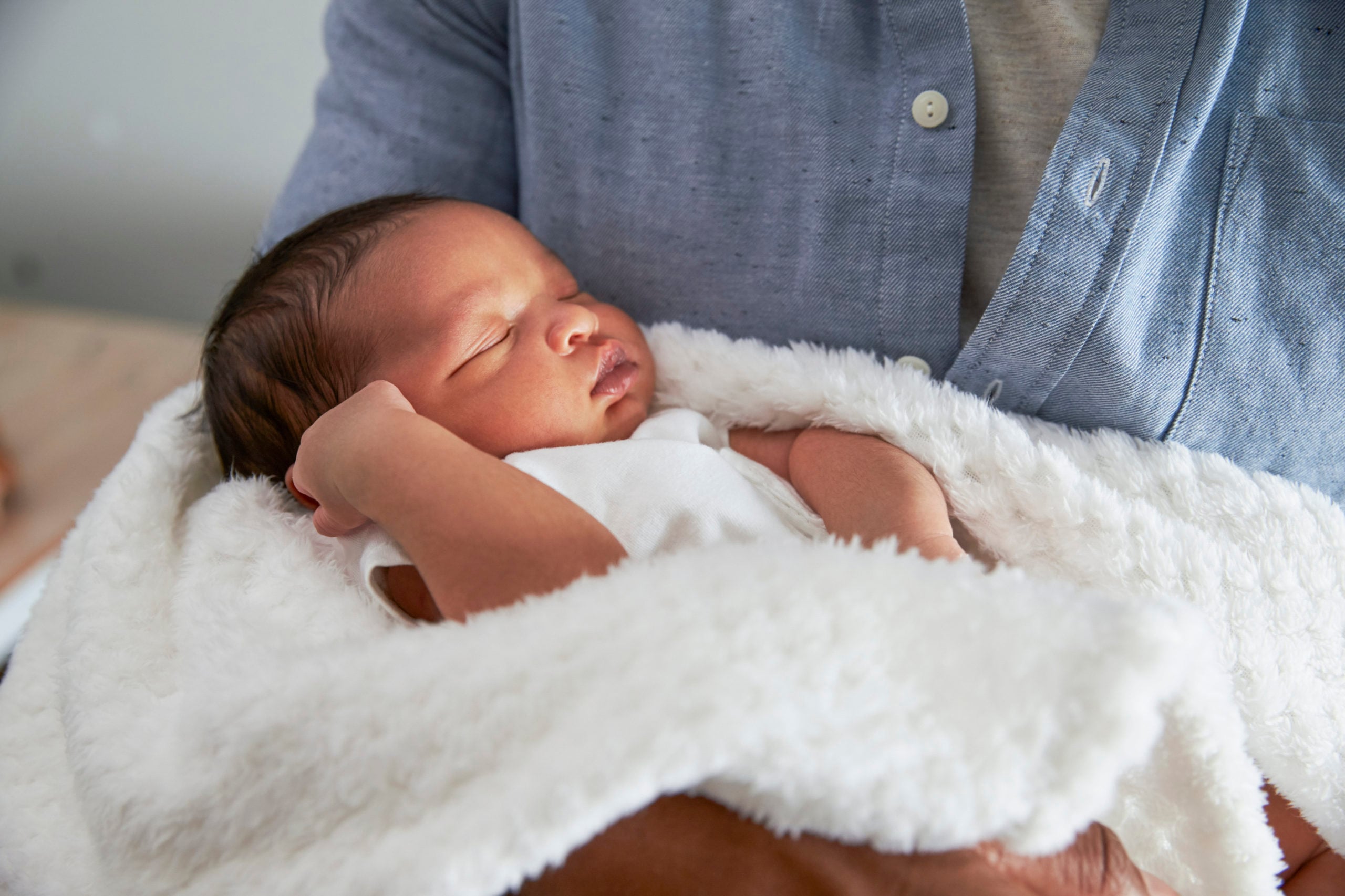 Try these activities with your baby. First-year fine motor skills