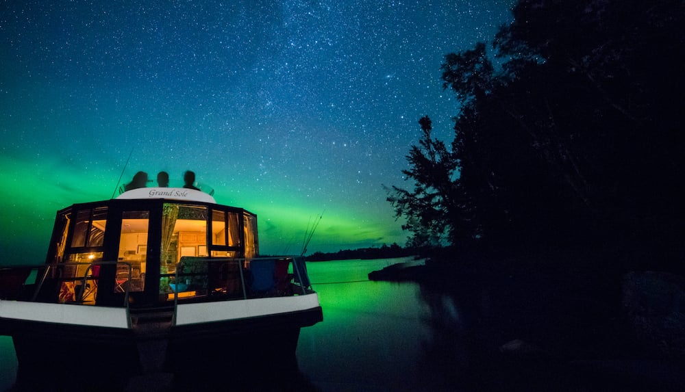 Minnesota houseboat vacations in the BWCA