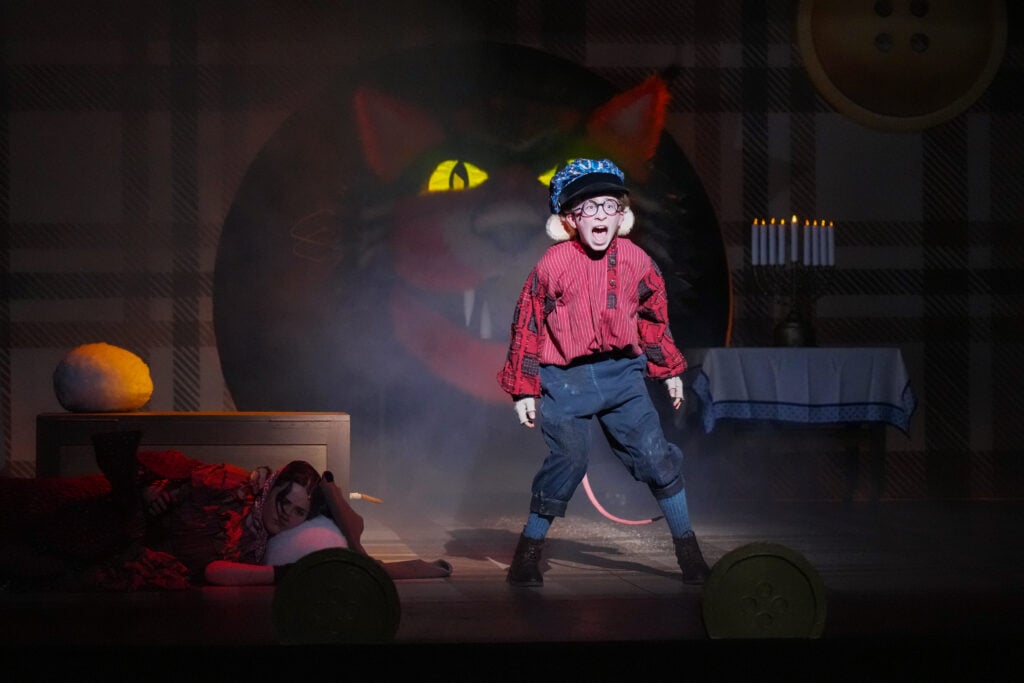 The Company of the World Premiere of An American Tail the Musical at Children's Theatre Company. Photo: Glen Stubbe Photography. 