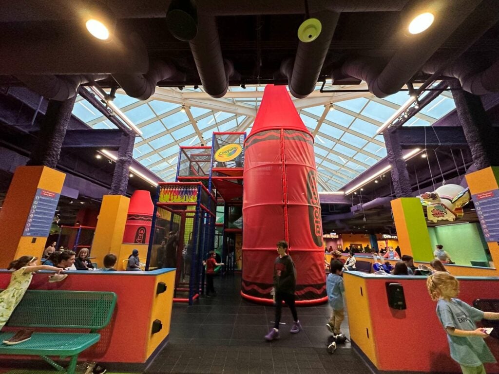 Crayola experience indoor playground in mall of America bloomington minnesota