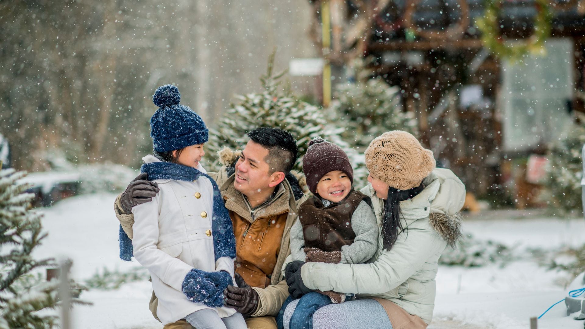 The Top Minnesota Resorts to Spend Christmas with Kids