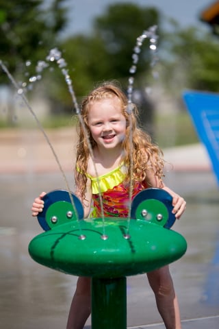 splash pad in champlin in andrews park playground area